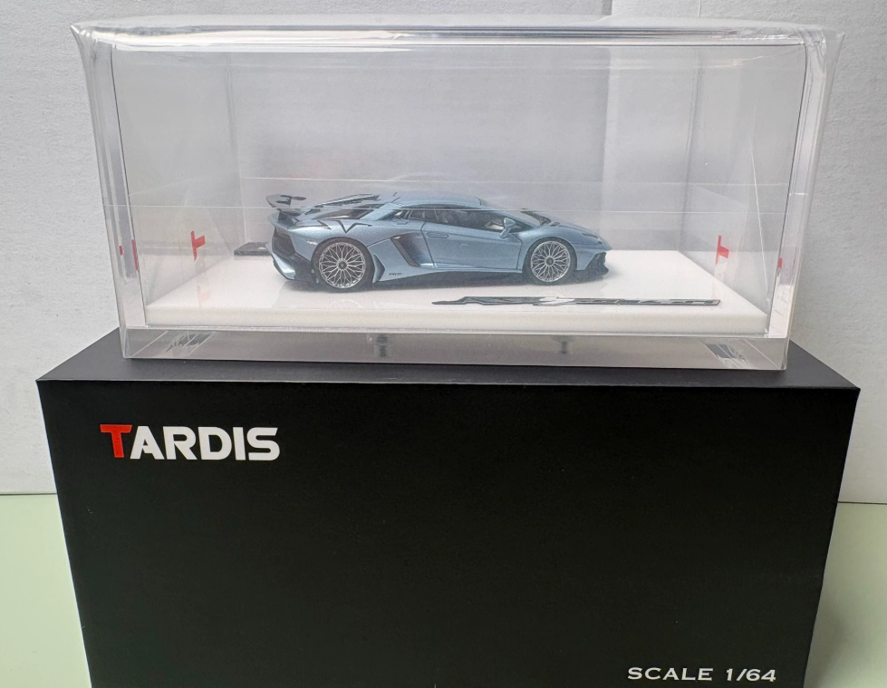 Tardis 1/64 Lamborghini Aventador LP750-4 SV Clear Water Blue