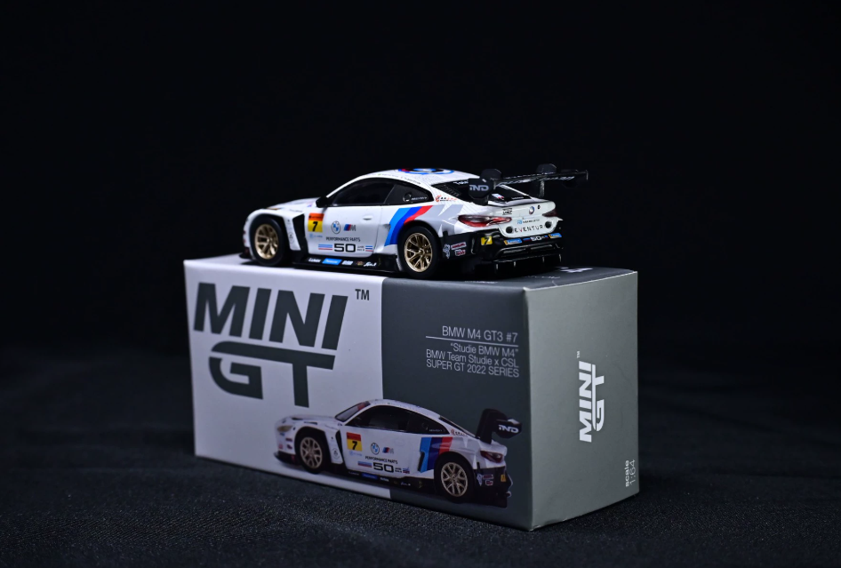 MINI GT 484 BMW M4 GT3 #7 2022 Super GT 1/64