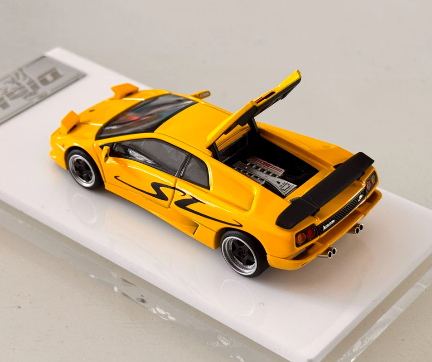 Micro Turbo 1/64 Lamborghini Diablo SV Metallic Yellow