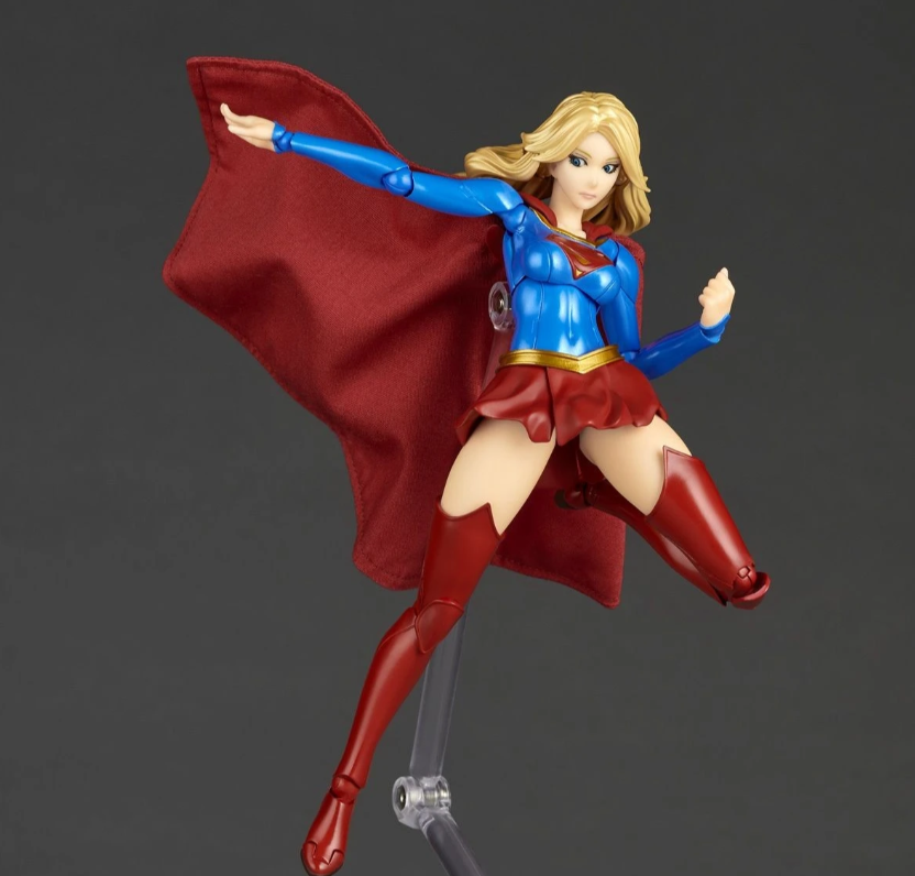 Kaiyodo Revoltech Amazing Yamaguchi DC Supergirl Action Figure