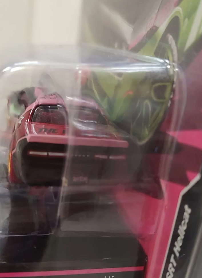 Auto World 1:64 2018 Dodge Challenger SRT Hellcat Rat Fink Chase Car
