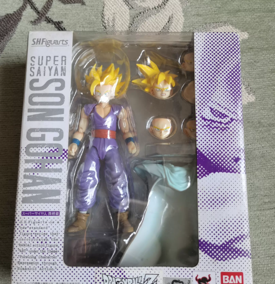 Bandai SHF Dragon Ball Z Super Saiyan Son Gohan