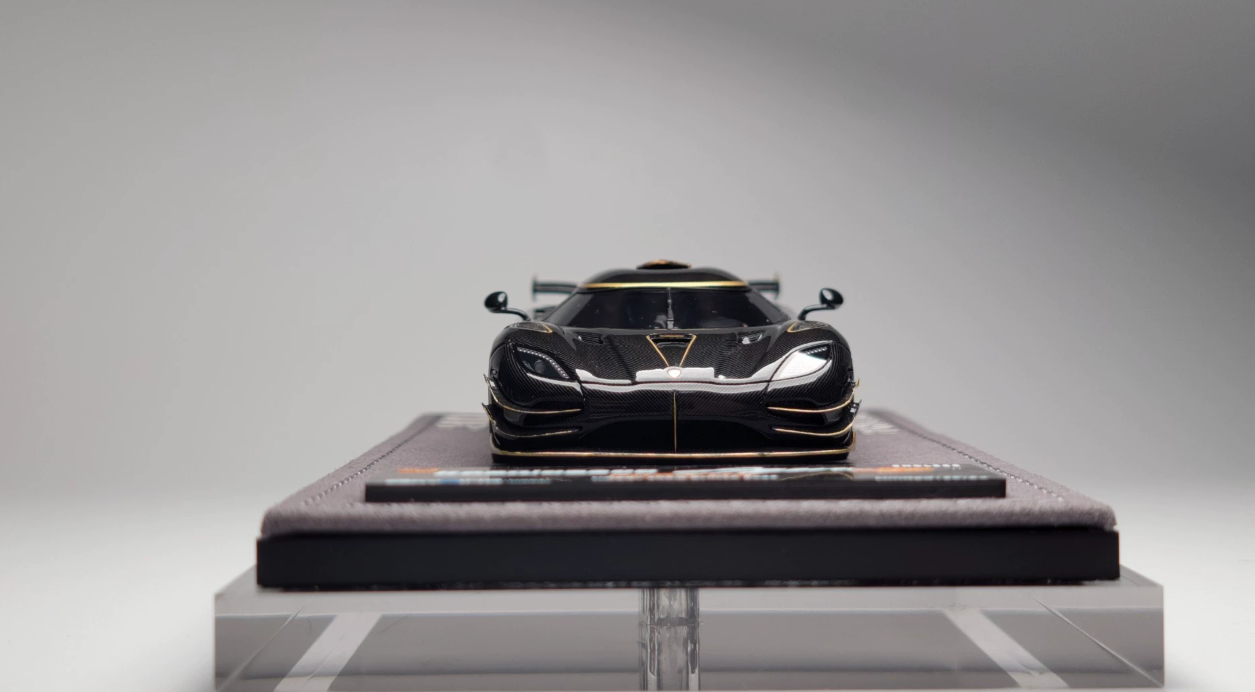 Gryning 1/43 Koenigsegg Agera RS Phoenix Carbon Gold 2025 HEC Edition