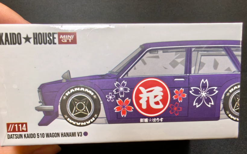Kaido House MINI GT 1/64 Datsun 510 Wagon Hanami V3