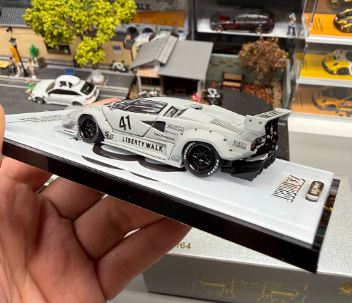 Topart 1:64 Lamborghini Countach LBWK Battle Grey Full Opening Alloy Model