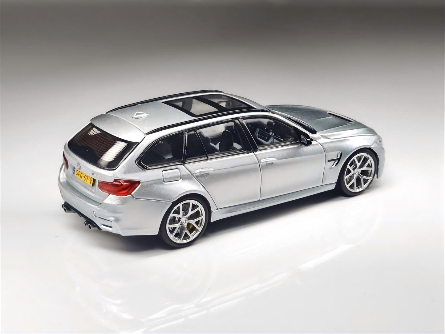Mortal 1/64 BMW M3 Touring F81 Silverstone Blue Diecast Model