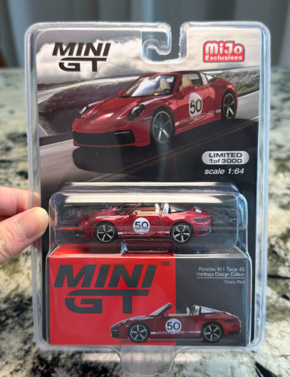 MINI GT 461 Porsche 911 Targa 4S Heritage Cherry Red 1/64
