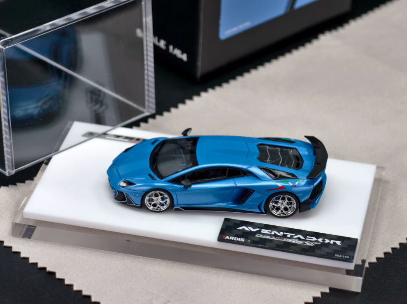 TARDIS 1/64 Lamborghini Aventador LP750-4SV Azzurro Pearl Resin Model