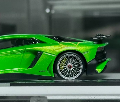 Tardis 1/64 Lamborghini Aventador LP750-4 SV AW Green 33 Custom