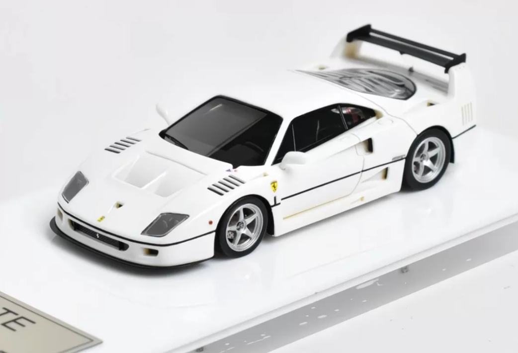 DMH 1:64 Ferrari F40 GTE Glow-in-the-Dark Green Resin Model