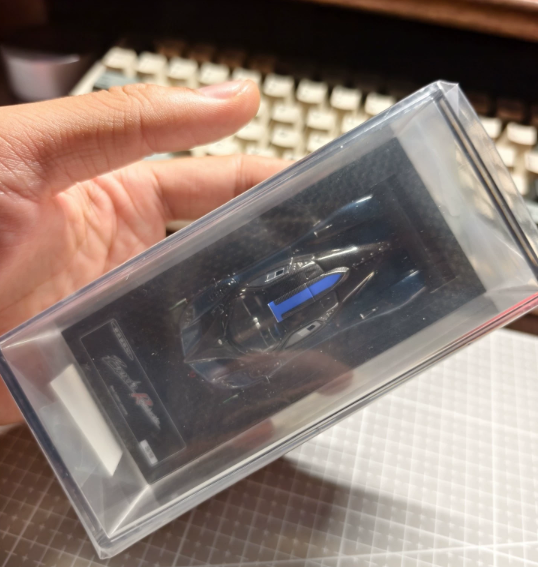 DMH 1/64 Pagani Zonda R Blue Carbon Black Wheels Resin Model