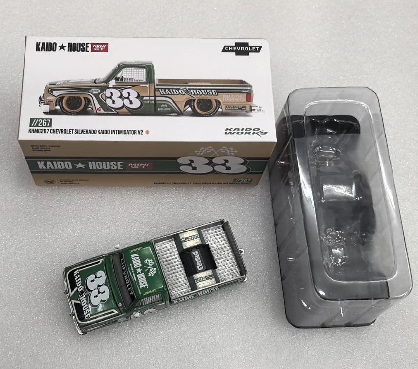 Kaido House Mini GT 1/64 Chevrolet Silverado Kaido Intimidator V2 Chase