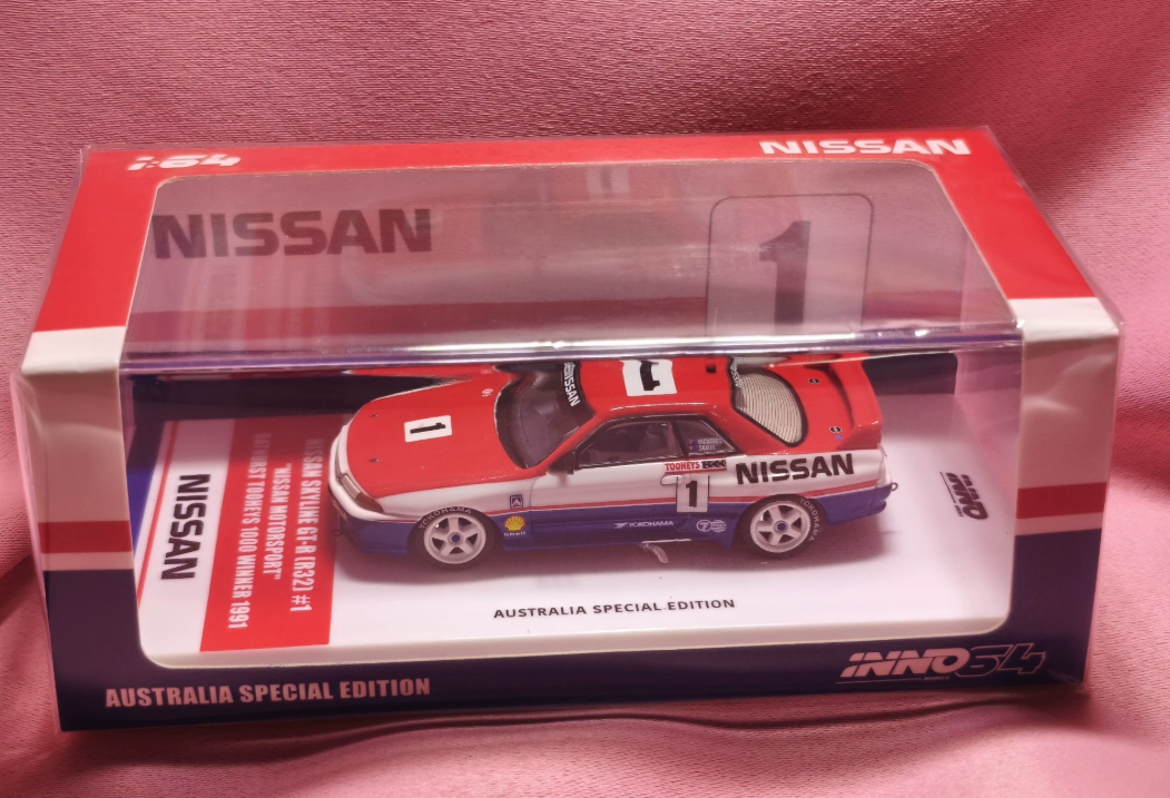 INNO 1:64 Nissan Skyline GT-R R32 #1 Bathurst 1000 1991 Winner AU Edition