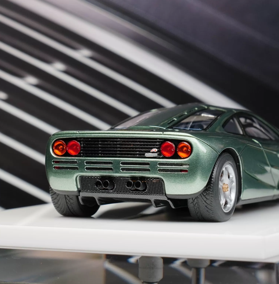 Makeup 1/43 McLaren F1 Road Car 1994 Genesis Green EM748J