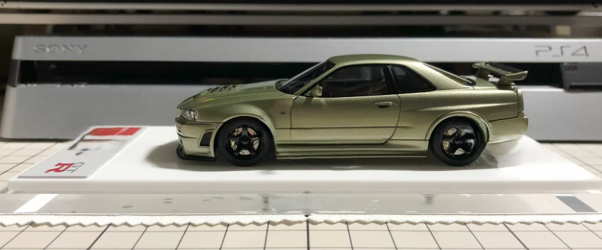 MakeUp 1/43 Nissan Skyline GT-R R34 Z-Tune Millennium Jade EM396