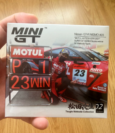 MINI GT 875 Nissan GT-R Nismo #23 MOTUL AUTECH Suzuka Winner 1/64