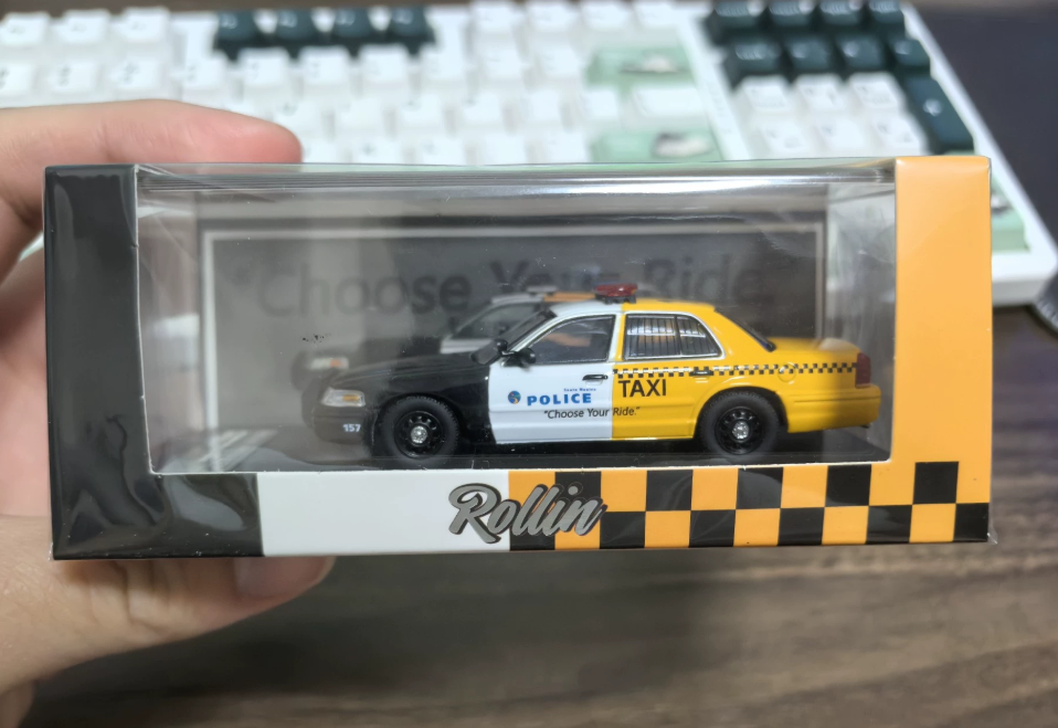 Rollin 1/64 Ford Crown Victoria Santa Monica Police