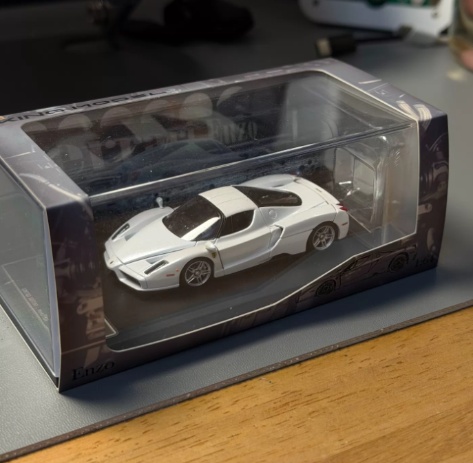 King Model 1:64 Ferrari Enzo Pearl White Diecast Model