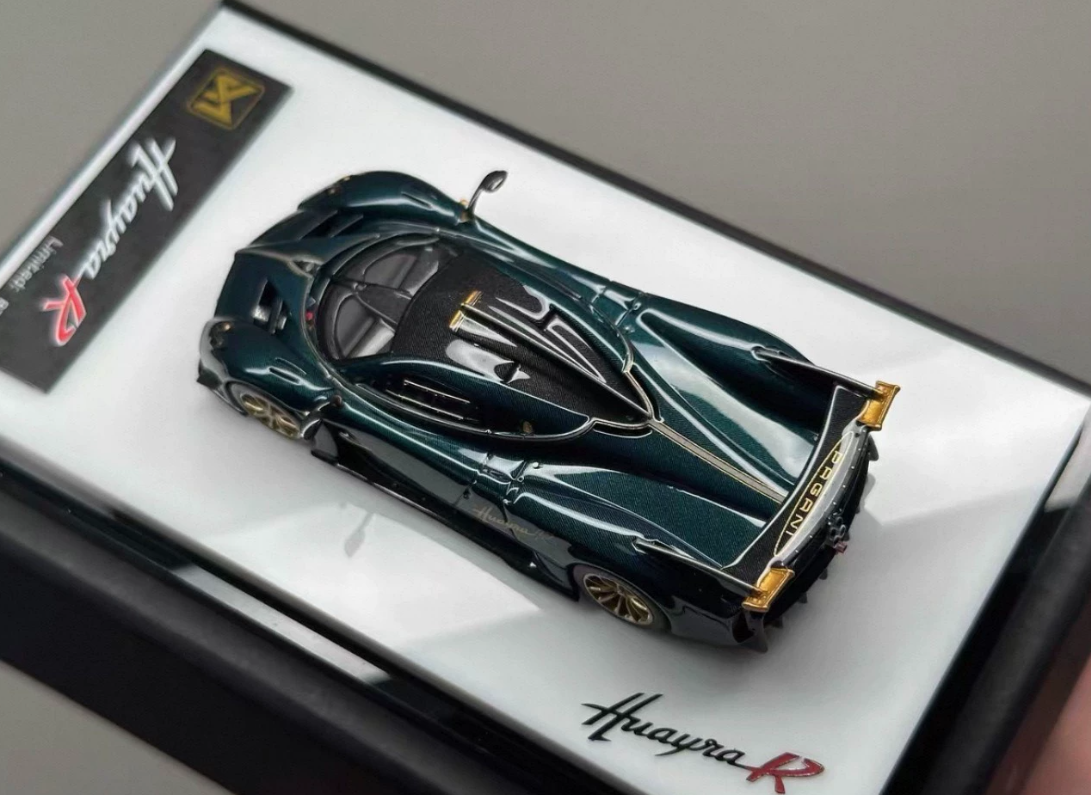 DMY 1/64 Pagani Huayra R Peacock Blue Carbon