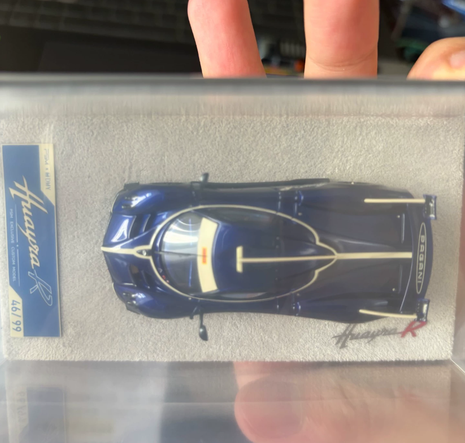 DMY x Halo 1/64 Pagani Huayra R Blue Carbon White Livery Limited 99