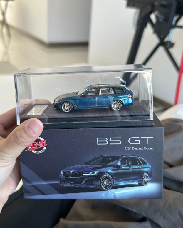 PGMD 1/64 BMW Alpina B5 GT Arctic Race Blue Foshan APA