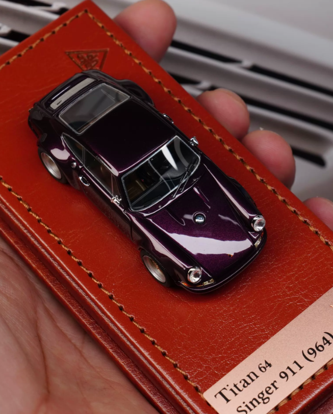 Makeup Titan 64 1/64 Porsche Singer 911 964 Coupe Purple Limited 500