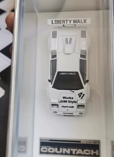 VISION64 1/64 LB-WORKS Lamborghini Countach LP500 White