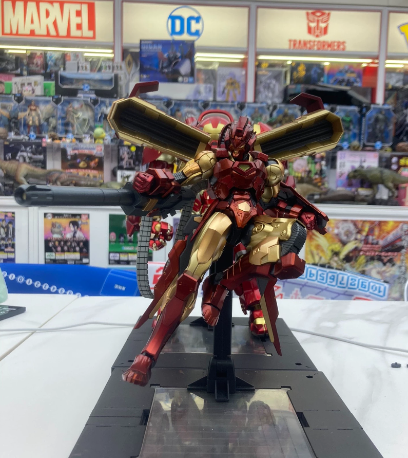 Sentinel RE:EDIT Iron Man House of M Armor Standard Edition
