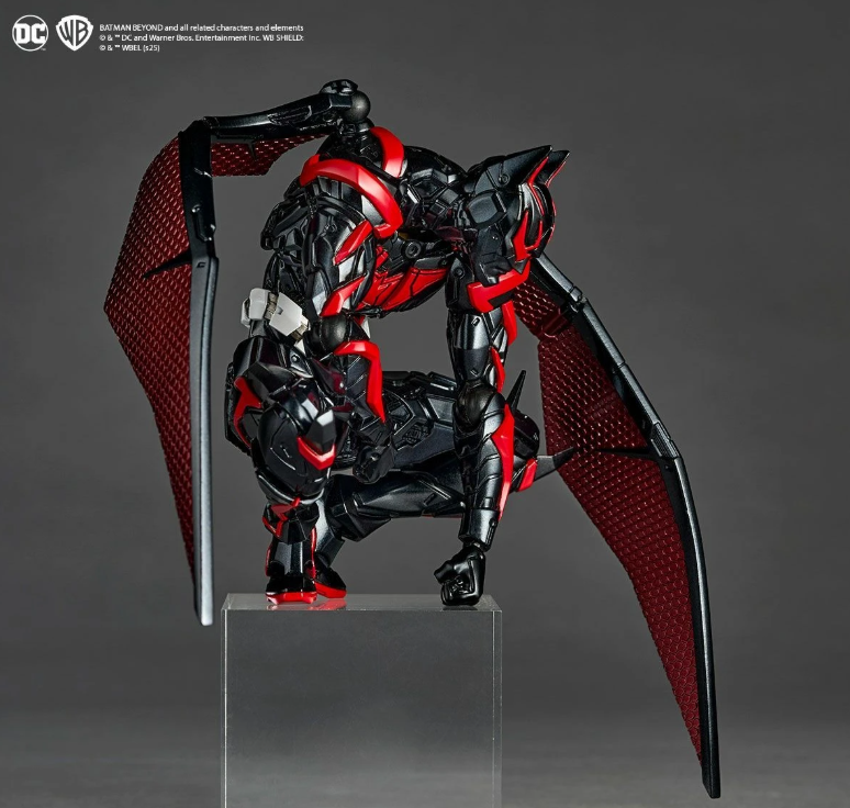 Kaiyodo Revoltech Amazing Yamaguchi Batman Beyond