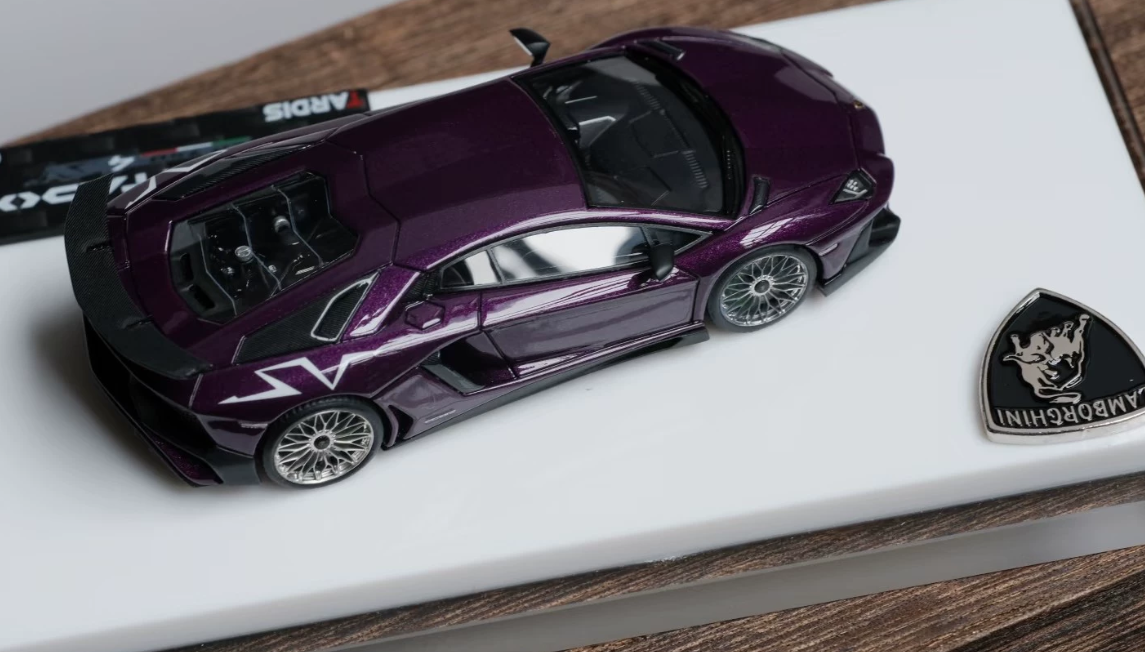 Tardis 1/64 Lamborghini Aventador LP750 SV Dawn Sky Purple