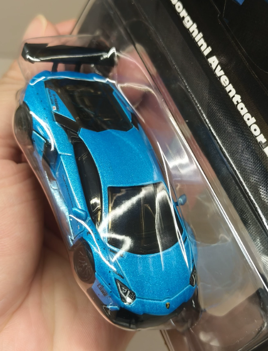 Hot Wheels Elite 64 LBWK Lamborghini Aventador LP 700-4 Blue Diecast