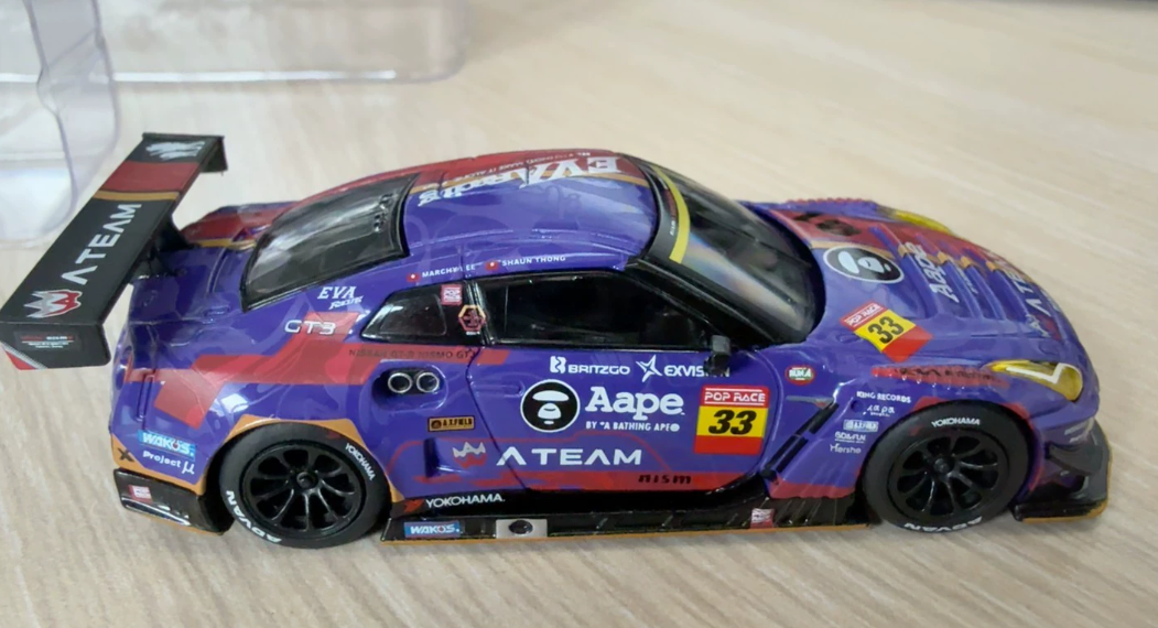 MINI GT 173 Aape x EVA Racing Nissan GT-R R35 GT3