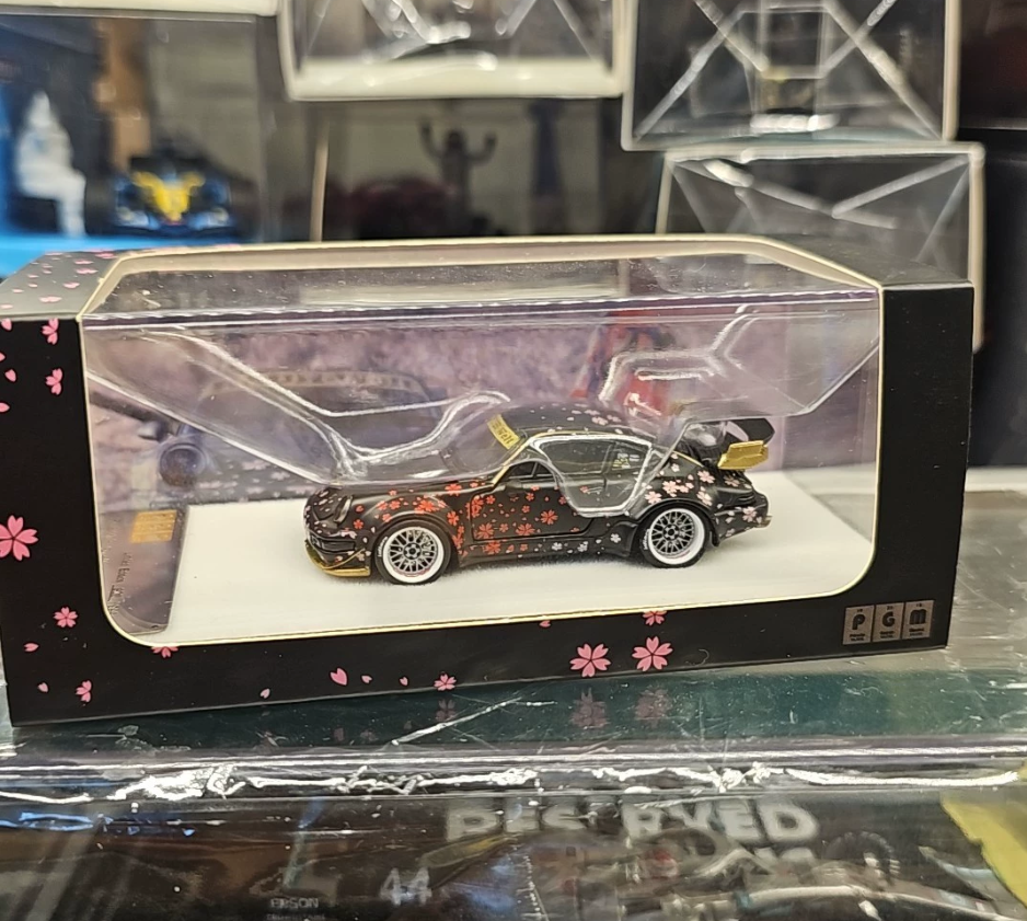 PGM 1:64 Porsche 964 RWB Black Cherry Limited Model
