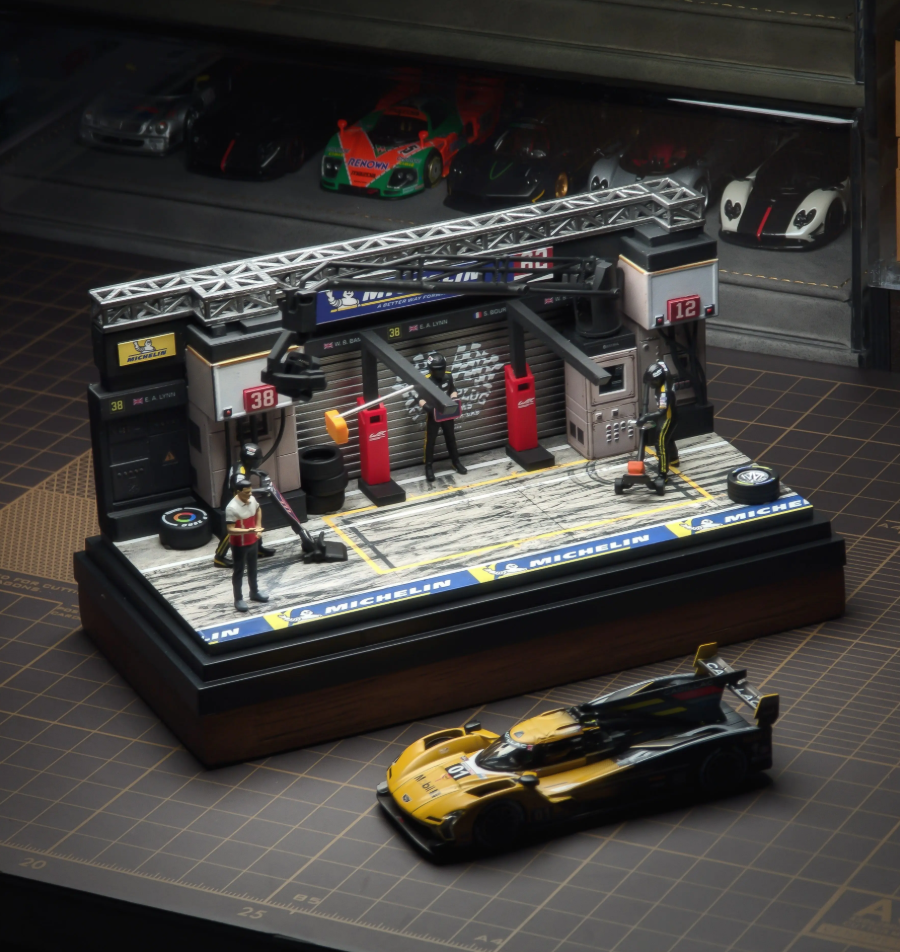 PRESAY 1/64 Track 02 Pit Garage Diorama Set