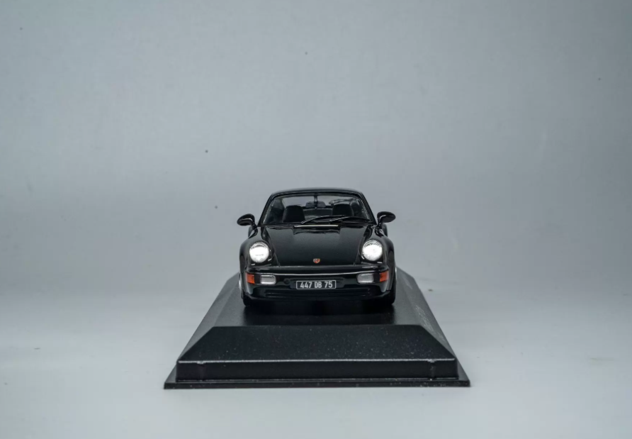 Minichamps 1/43 Porsche 911 Turbo 964 Black