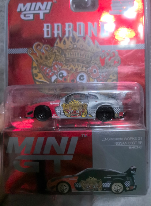 MINI GT 651 LB-Silhouette Nissan 35GT-RR Barong Mythical Chase 1/64
