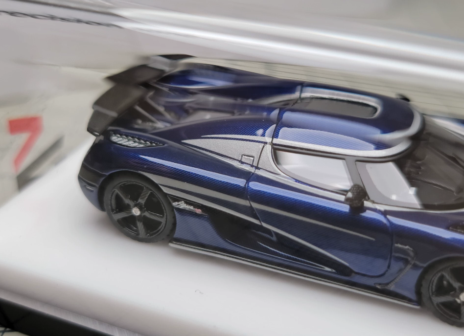 VMB 1/64 Koenigsegg Agera R Full Carbon Blue Resin Model