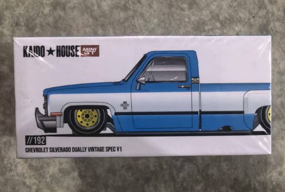 Kaido House x MINIGT 1/64 Chevy Silverado Dually Vintage Spec V1 Blue