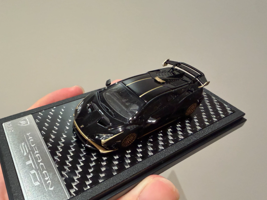 LCD 1/64 Lamborghini Huracan STO Black Gold HEC 2026 Limited 1699