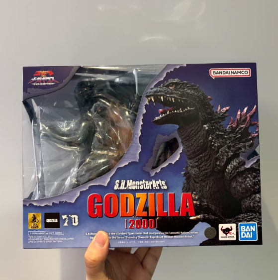 S.H.MonsterArts Godzilla 2000 Action Figure Bandai Tamashii Nations
