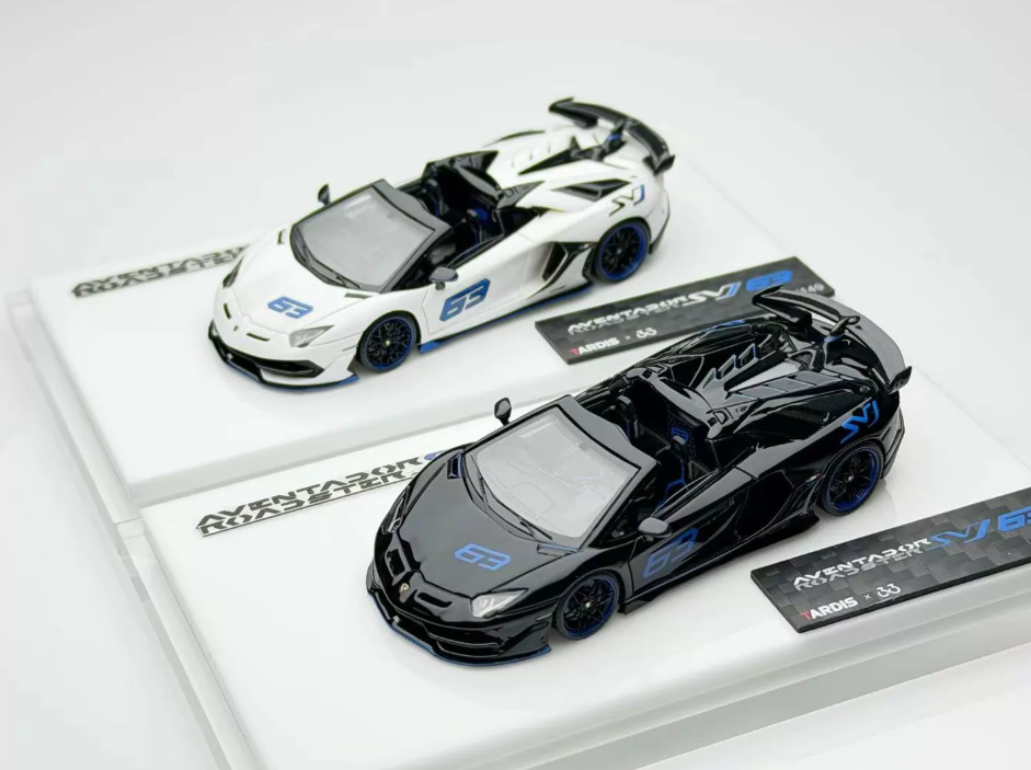 TARDIS x 33 1/64 Lamborghini Aventador SVJ 63 Black White Twin Set