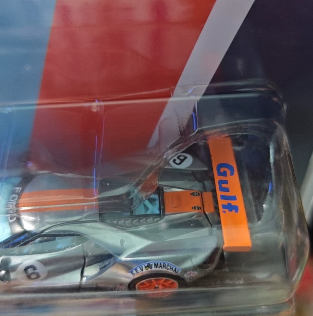 MINI GT 269 Ford GT GTLM Gulf Clear Coat Chase 1/64