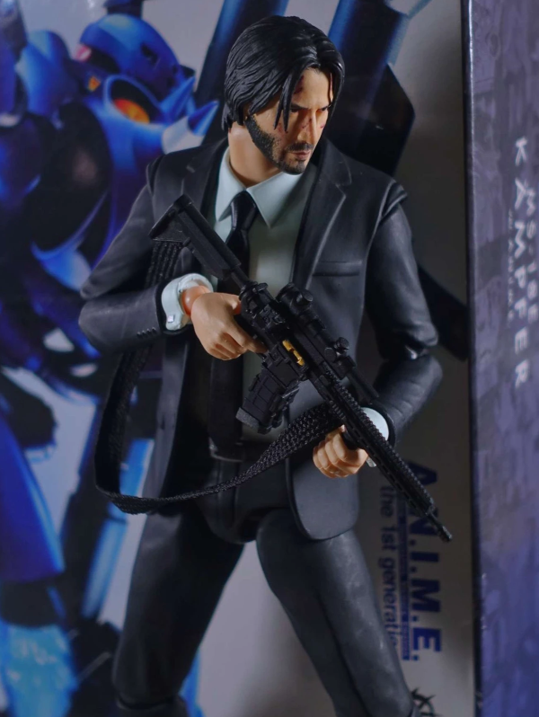 MAFEX No.085 John Wick Chapter 2 Keanu Reeves Action Figure