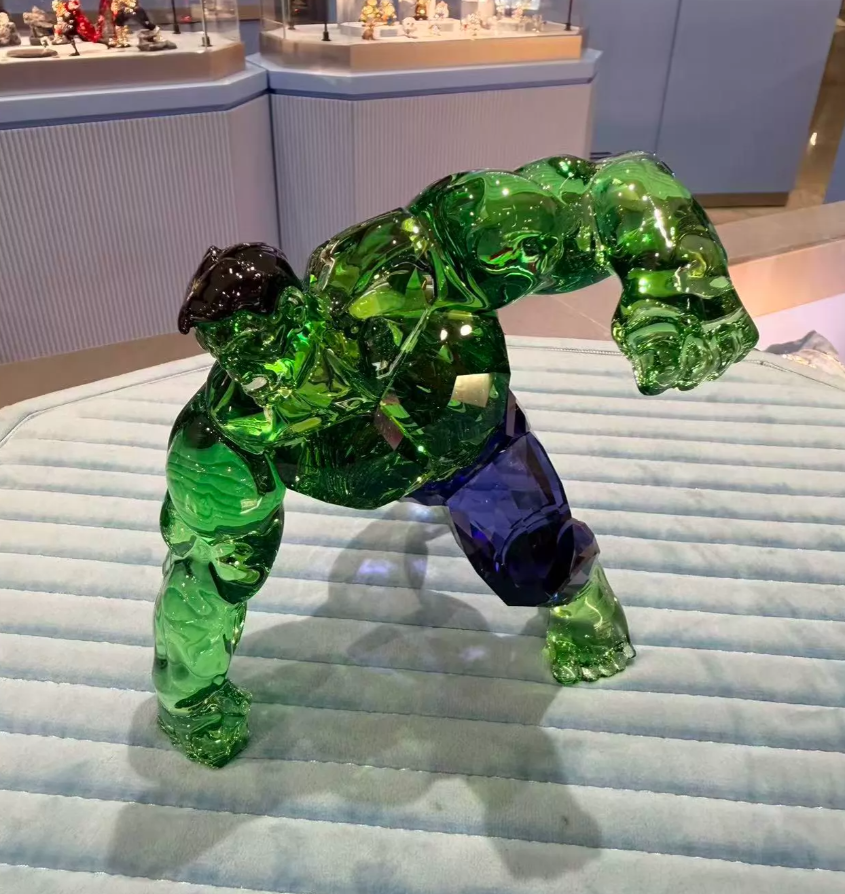 Swarovski Marvel Hulk Crystal Figurine 5646380 Collectible