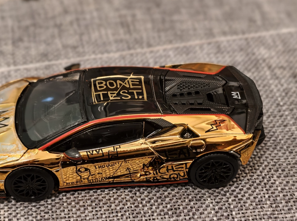 TH 1/64 Lamborghini Temerario Basquiat Gold Edition HEC Exclusive