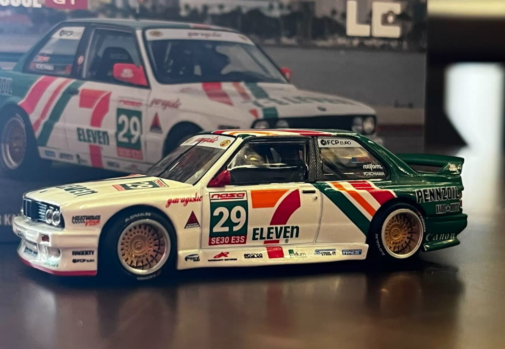 MINIGT 1:64 Kaido House BMW M3 E30 7-Eleven USA Exclusive Diecast Model Car