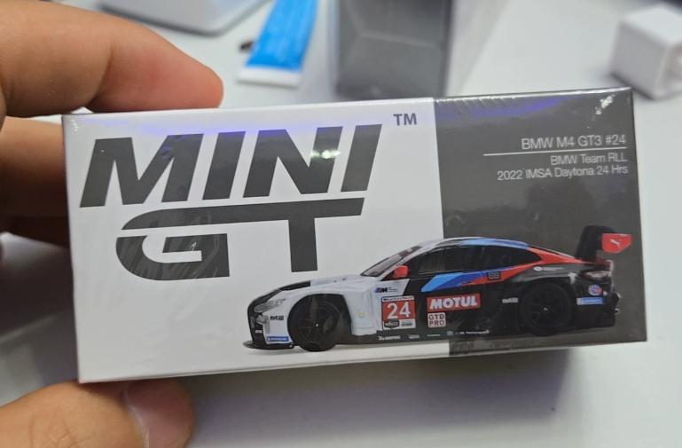 MINI GT 394 BMW M4 GT3 24 BMW Team RLL IMSA Daytona 24H 1/64