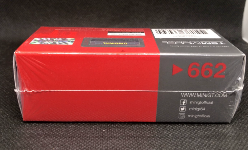 MINI GT 662 Porsche 911 GT3 Guards Red 1/64
