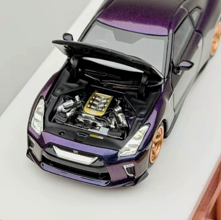 MotorHelix 1/64 Nissan GT-R R35 Customized Midnight Purple Limited