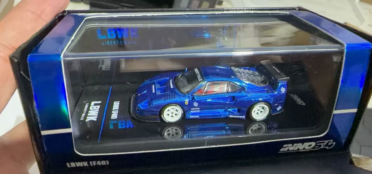 INNO64 1/64 LBWK Ferrari F40 Chrome Blue Chase